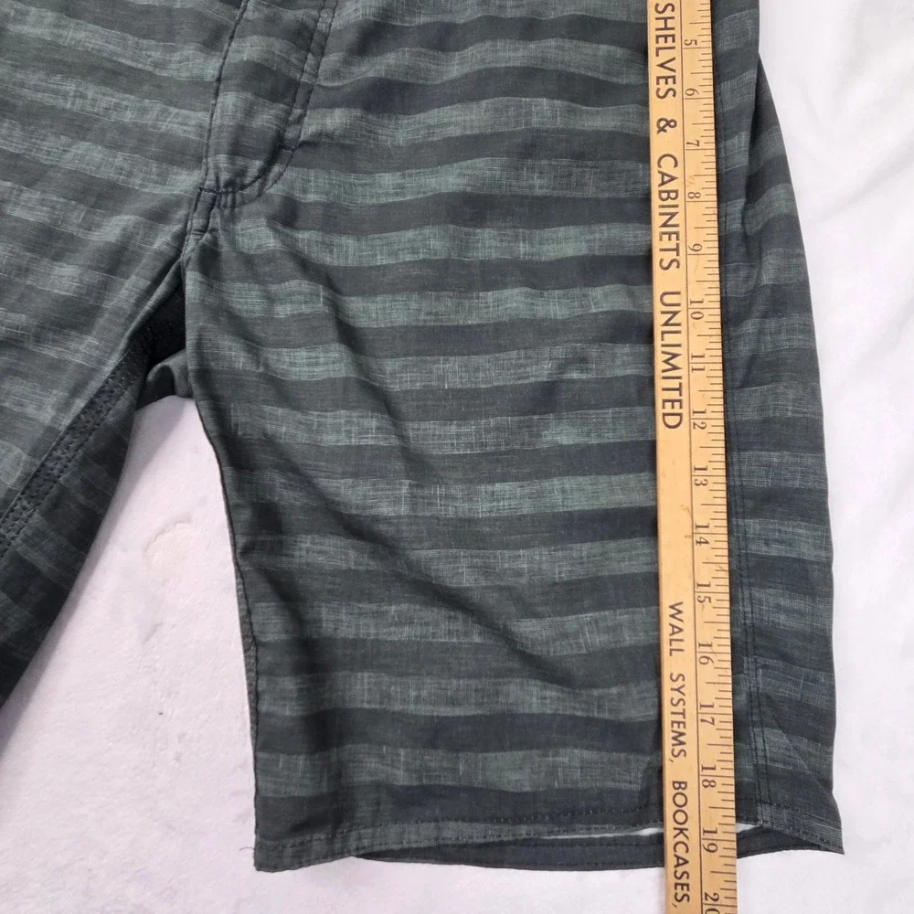 Reserva Shorts Mens 42 Green Excellent Striped Hybrid Board Shorts Stretch